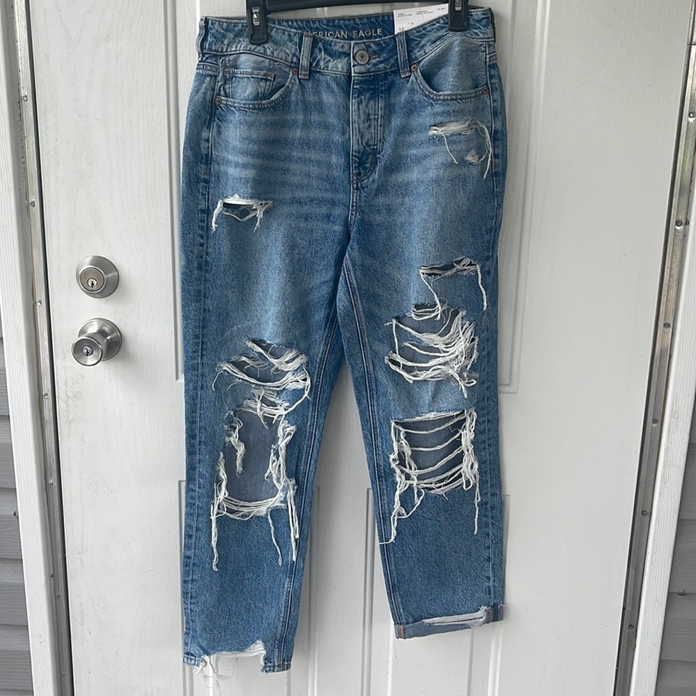 American eagle size 10 Tomgirl regular low rise